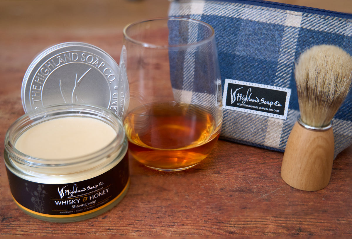NEW! Whisky & Honey Wash Bag & Shaving Set The Highland Soap Co